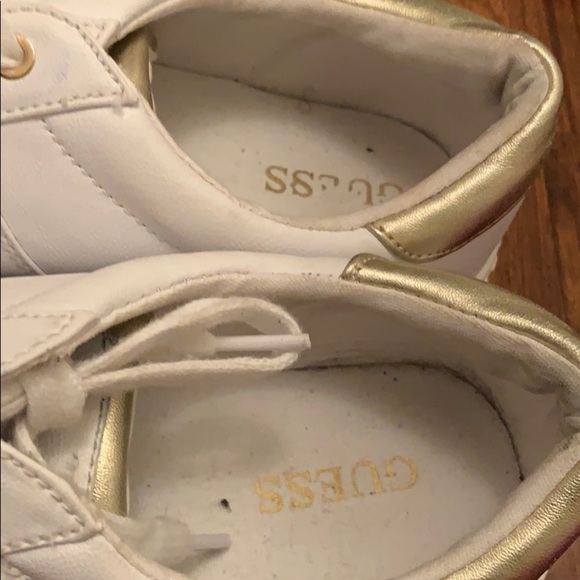 𝅺guess white shoes size 12 medium - Picture 3 of 8